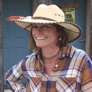 Meet your Posher, Lori